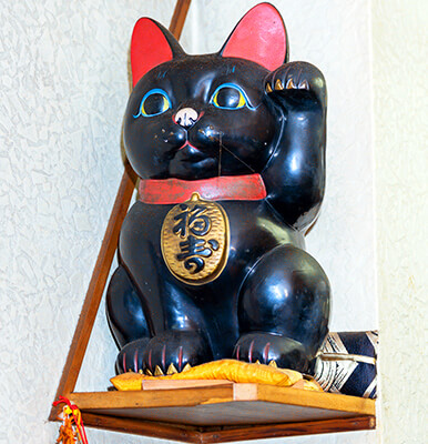 現在の木屋の内観 招き猫